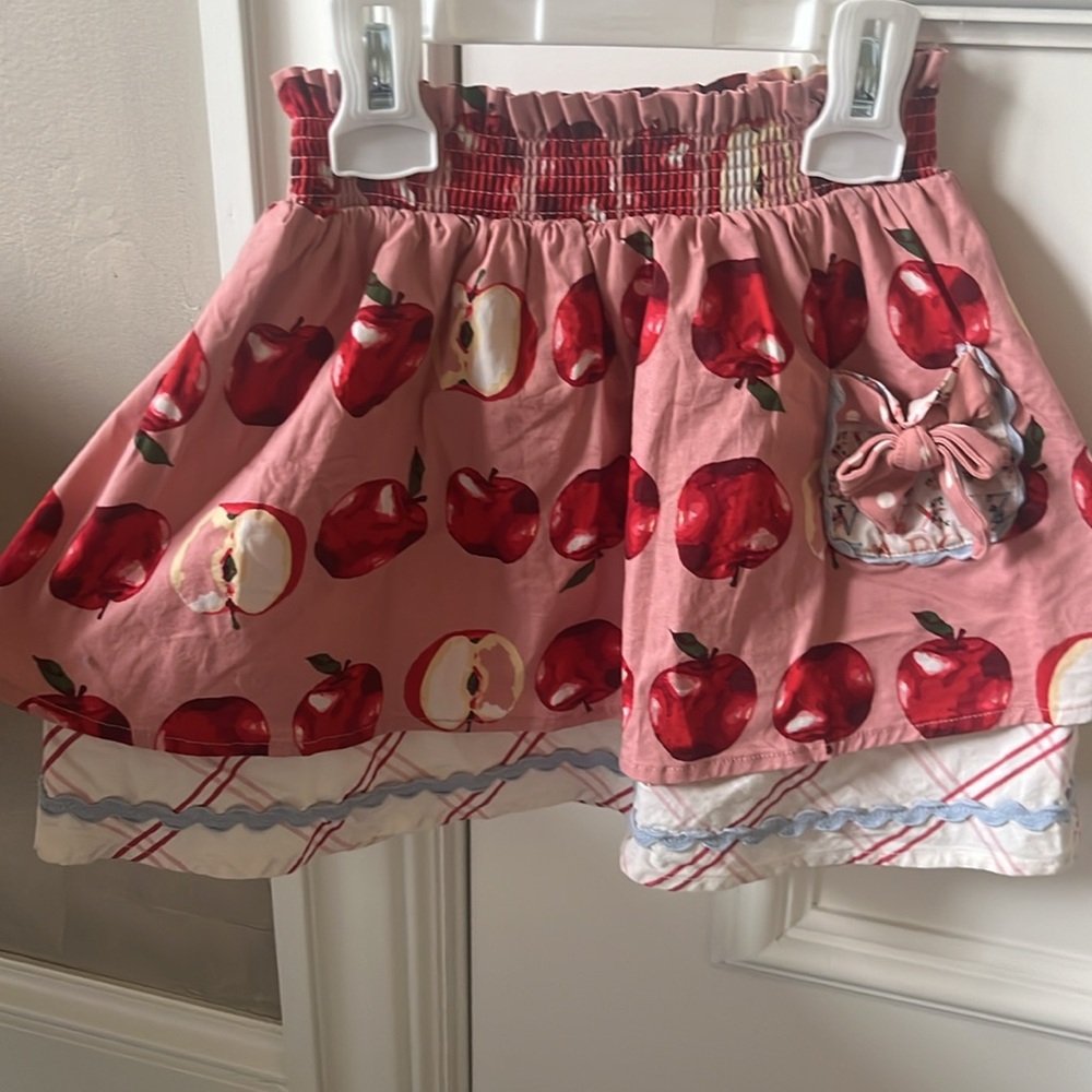 Matilda Jane apple skirt